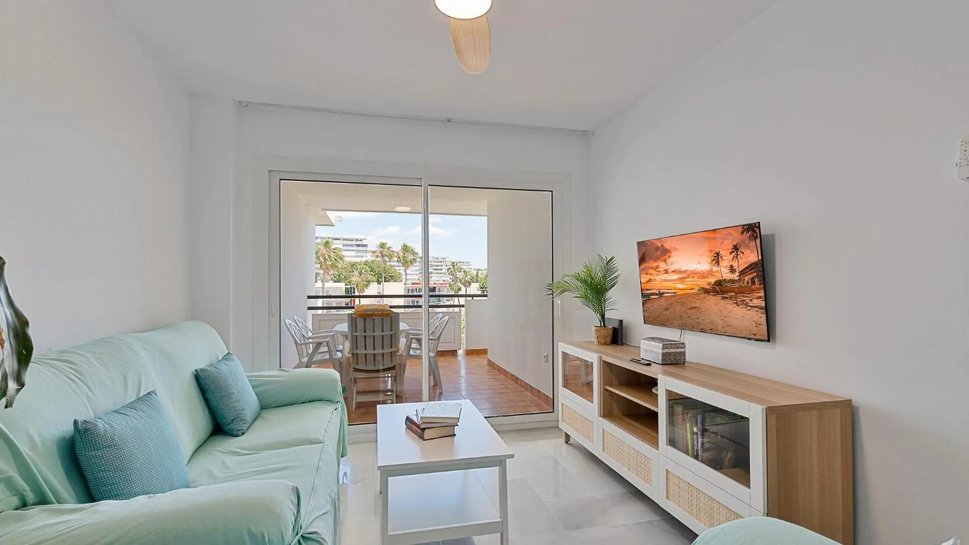Solana Carihuela Playa location